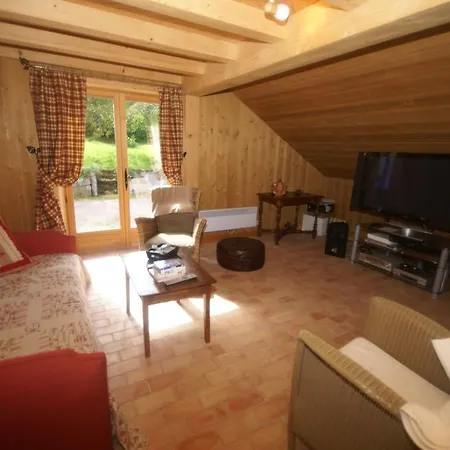 Ferienhaus Lovely Holiday With In Fresse-sur-moselle With Barbecue *